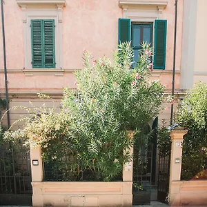 https://la-casetta-di-filippo-e-chiara.it-tuscanyhotel.com